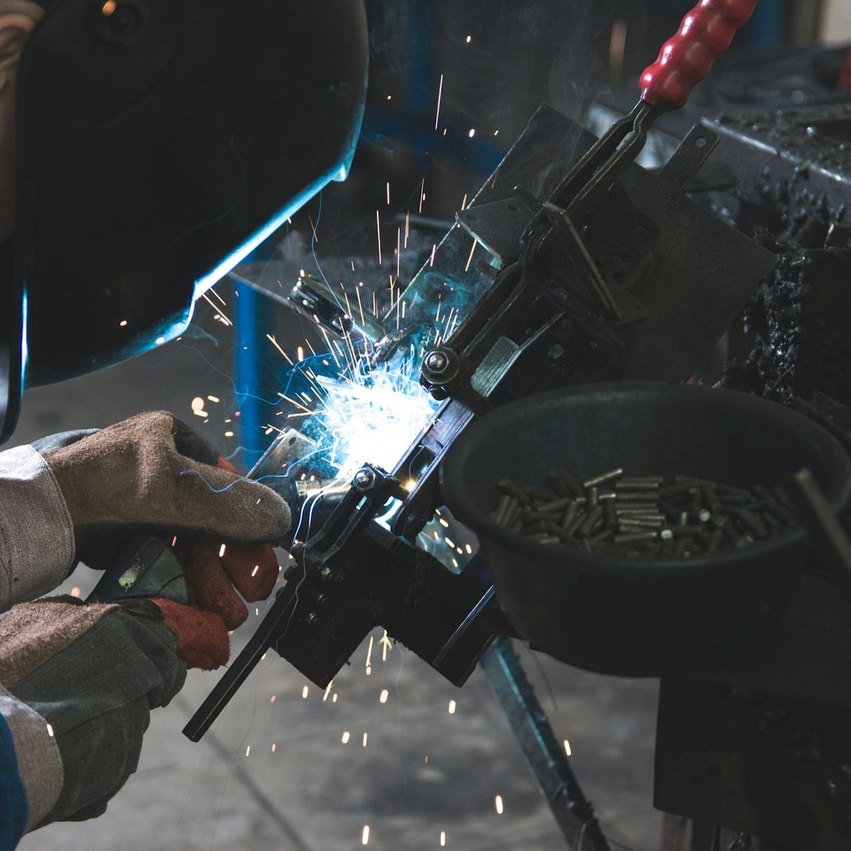 Welding a mechanical part