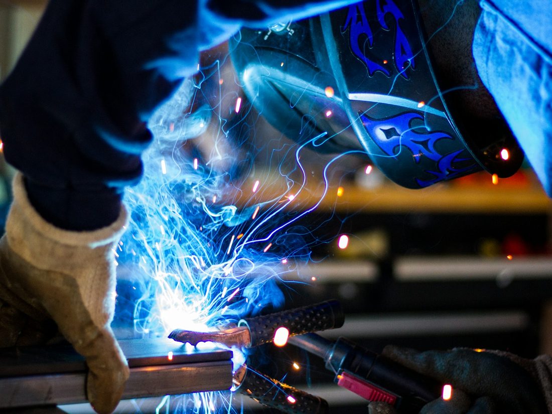 Structural welding at the workshop
